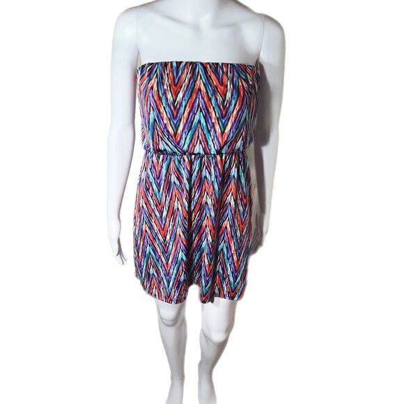 Chevron Strapless Sundress - Picture 2 of 10